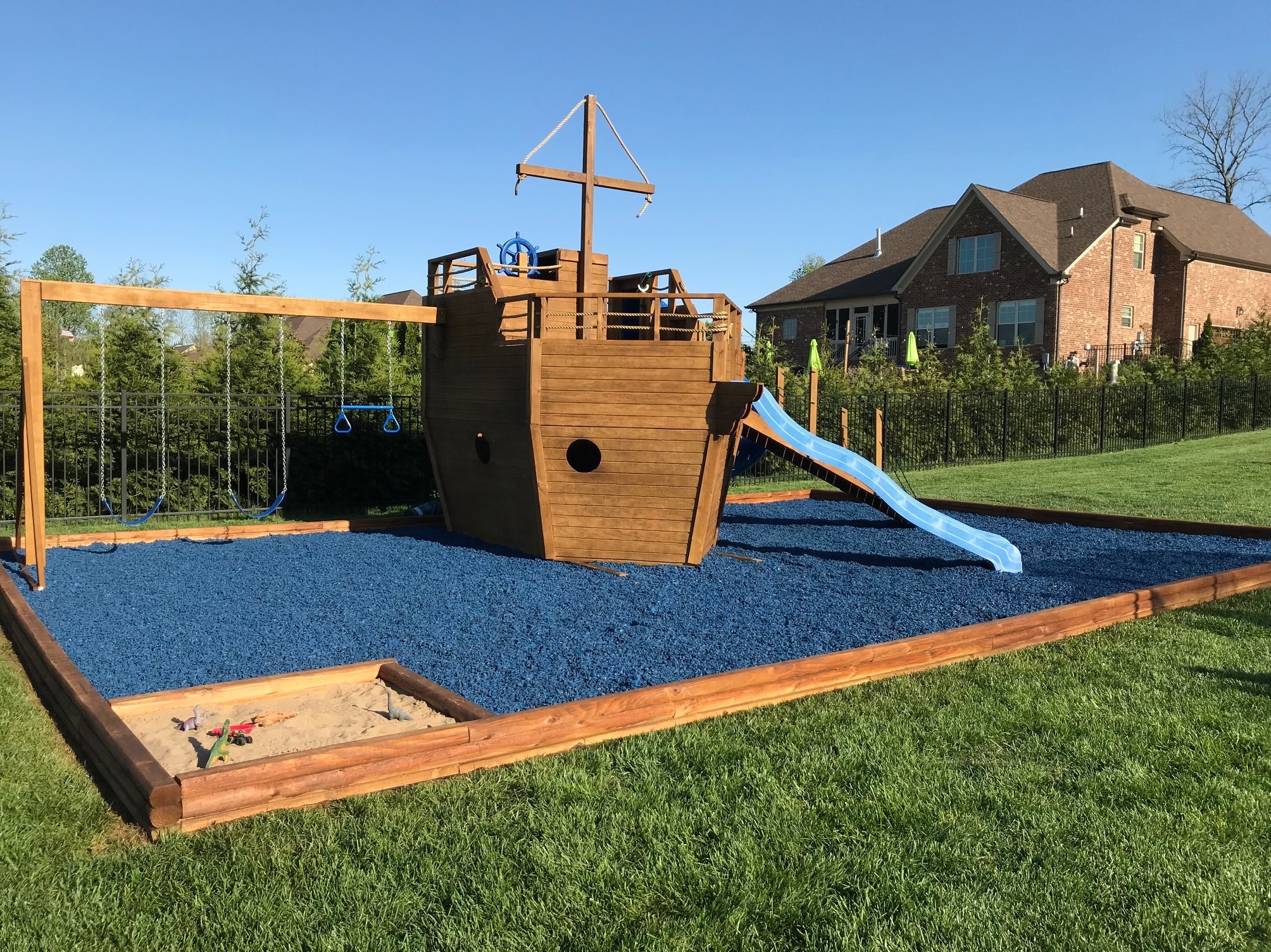 Blue Rubber Mulch For Playgrounds